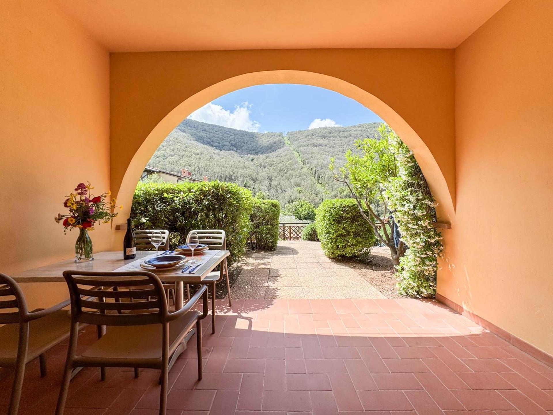 Appartamenti Stefania A Borgo Alloro Casa Castagno Екстер'єр фото
